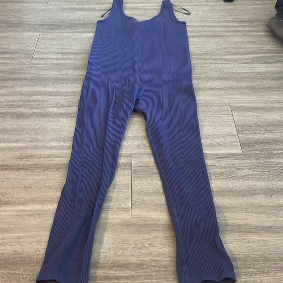 Zara ribbed jumpsuit - Picture 2 of 6